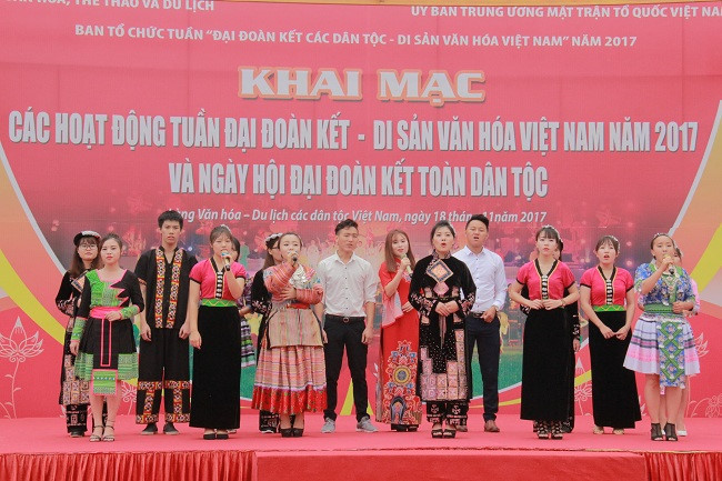 Ouverture de la Semaine «Solidarité des ethnies - Patrimoines culturels du Vietnam» ảnh 1 Ouverture de la Semaine «Solidarité des ethnies - Patrimoines culturels du Vietnam» ảnh 1