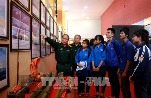 L'exposition sur Hoang Sa et Truong Sa prend ses quartiers à Phu Tho ảnh 1 L'exposition sur Hoang Sa et Truong Sa prend ses quartiers à Phu Tho ảnh 1