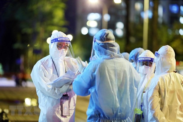 Le président demande de récompenser les exemples dans la lutte contre le COVID-19 ảnh 1