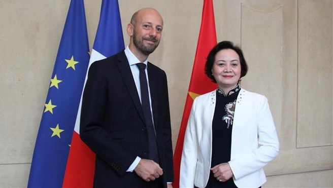 Le Vietnam et la France renforcent leurs liens dans la fonction publique ảnh 1 Le Vietnam et la France renforcent leurs liens dans la fonction publique ảnh 1