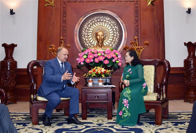 Hô Chi Minh-Ville promeut la coopération avec la ville russe de Saint-Pétersbourg ảnh 1 Hô Chi Minh-Ville promeut la coopération avec la ville russe de Saint-Pétersbourg ảnh 1