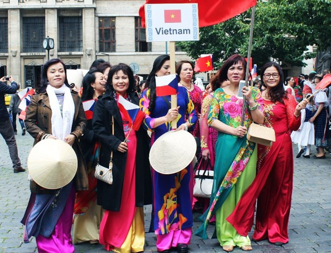 Le Vietnam à un festival culturel asiatique en Slovaquie ảnh 1 Le Vietnam à un festival culturel asiatique en Slovaquie ảnh 1