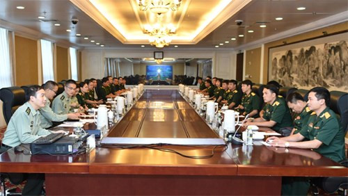 Echanges de jeunes officiers Vietnam-Chine 2016 ảnh 1 Echanges de jeunes officiers Vietnam-Chine 2016 ảnh 1