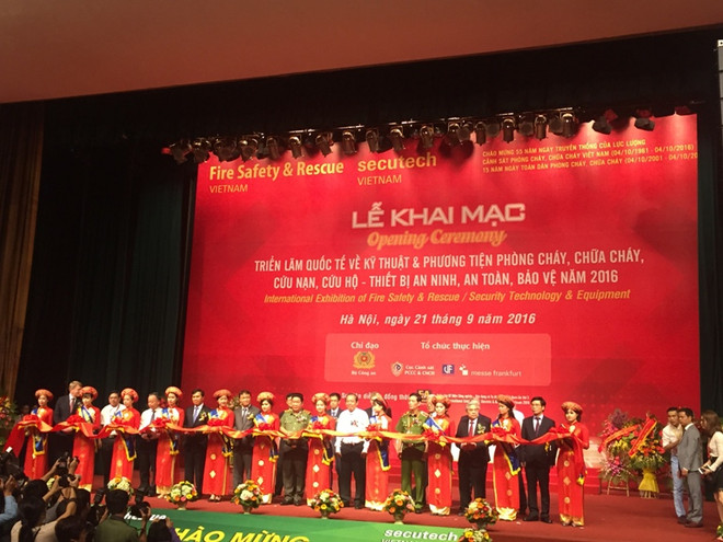 Ouverture de l’exposition Secutech Vietnam 2016 à Hanoï ảnh 1 Ouverture de l’exposition Secutech Vietnam 2016 à Hanoï ảnh 1