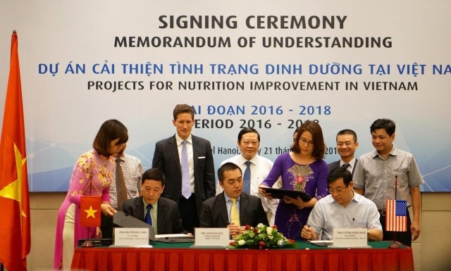 Signature des projets d'amélioration de la nutrition au Vietnam pour la période 2016-2018 ảnh 1 Signature des projets d'amélioration de la nutrition au Vietnam pour la période 2016-2018 ảnh 1