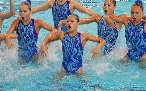 Deux sirènes prodiges illuminant la natation synchronisée ảnh 2 Deux sirènes prodiges illuminant la natation synchronisée ảnh 2