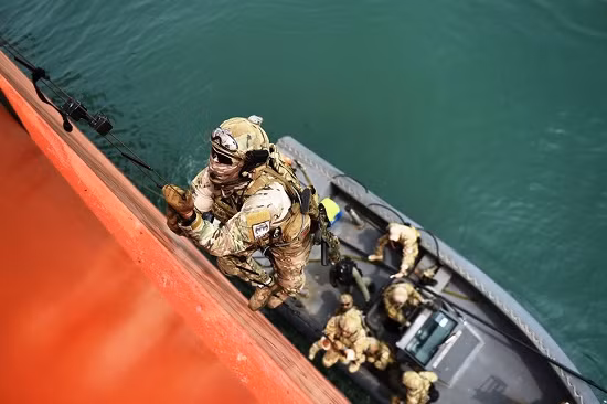 Ouverture de l’exercice naval multilatéral Deep Sabre 2016 à Singapour ảnh 1