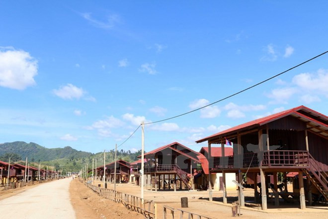 Aide vietnamienne pour une opération de relogement au Laos ảnh 1 Aide vietnamienne pour une opération de relogement au Laos ảnh 1