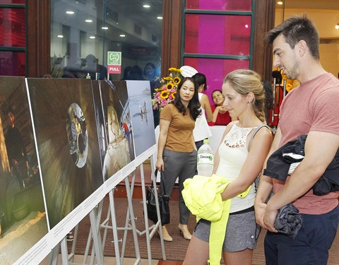 Les femmes au travail: les couleurs de la vie en grand format ảnh 5 Les femmes au travail: les couleurs de la vie en grand format ảnh 5