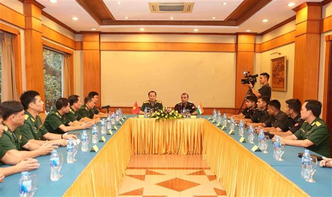 Renforcement des échanges entre des jeunes soldats vietnamiens et indiens ảnh 1 Renforcement des échanges entre des jeunes soldats vietnamiens et indiens ảnh 1