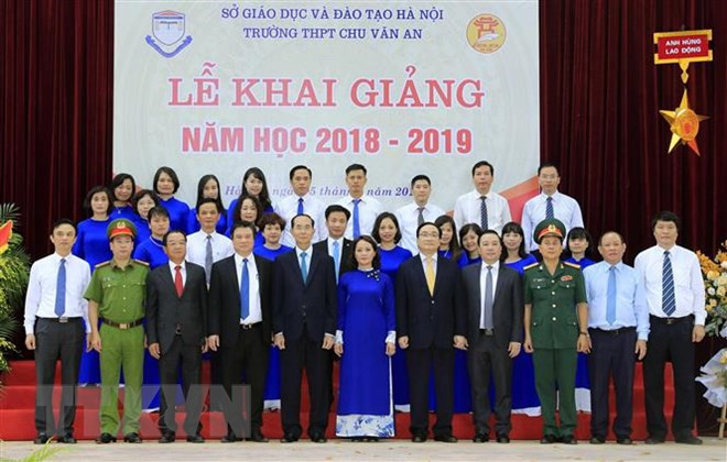 Des dirigeants à la rentrée scolaire dans des provinces ảnh 3 Des dirigeants à la rentrée scolaire dans des provinces ảnh 3