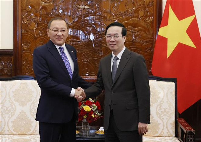 Le président de la République reçoit l’ambassadeur du Kazakhstan au Vietnam ảnh 1 Le président de la République reçoit l’ambassadeur du Kazakhstan au Vietnam ảnh 1