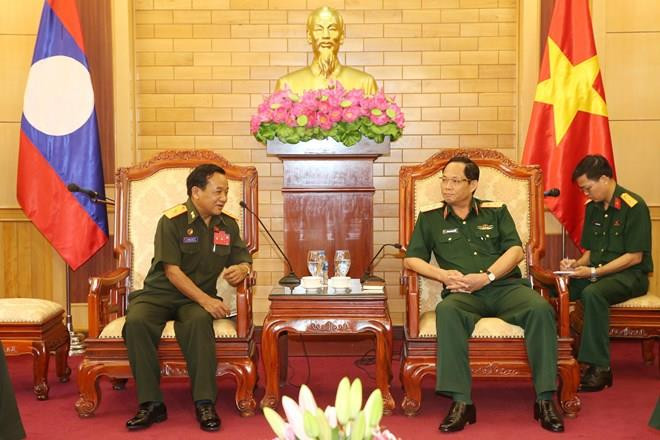 Les armées vietnamienne et lao renforcent la coopération dans la protection politique interne ảnh 1 Les armées vietnamienne et lao renforcent la coopération dans la protection politique interne ảnh 1