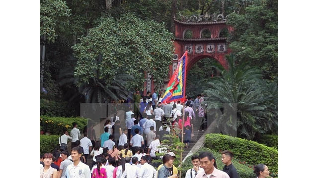Quatre provinces participent à la fête des Rois Hùng 2018 ảnh 1 Quatre provinces participent à la fête des Rois Hùng 2018 ảnh 1