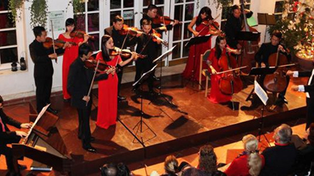 Concert pour célébrer Noël à la cathédrale de Cua Bac ảnh 1