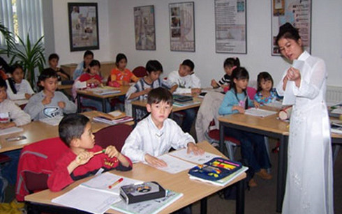 Promouvoir l’enseignement du vietnamien pour les Viet kieu ảnh 1 Promouvoir l’enseignement du vietnamien pour les Viet kieu ảnh 1