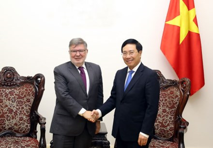 Vietnam et France intensifient la coopération dans les infrastructures et le transport ảnh 1 Vietnam et France intensifient la coopération dans les infrastructures et le transport ảnh 1