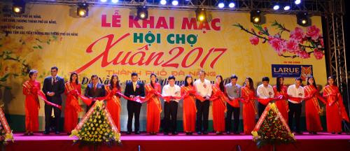 Ouverture de la foire printanière 2017 de Da Nang ảnh 1 Ouverture de la foire printanière 2017 de Da Nang ảnh 1