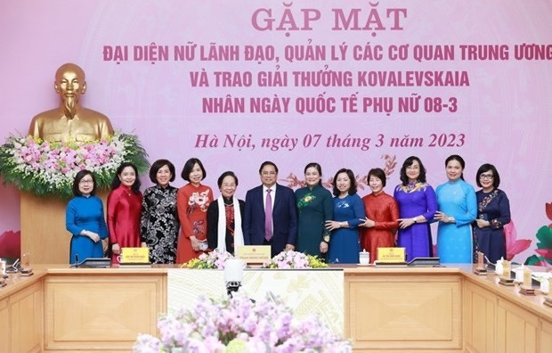 PM Pham Minh Chinh : Créer des conditions pour promouvoir le rôle de la femme vietnamienne ảnh 1 PM Pham Minh Chinh : Créer des conditions pour promouvoir le rôle de la femme vietnamienne ảnh 1