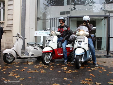 Deux aventuriers français au guidon sur 12.000 km, de Paris à Hô Chi Minh-Ville ảnh 1 Deux aventuriers français au guidon sur 12.000 km, de Paris à Hô Chi Minh-Ville ảnh 1