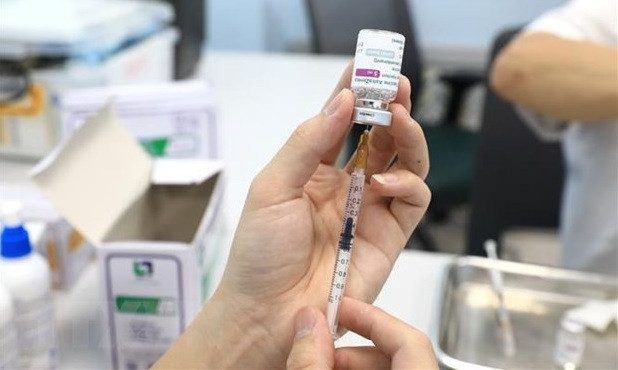 COVID-19: vaccination pour des travailleurs à Bac Ninh et Bac Giang ảnh 1