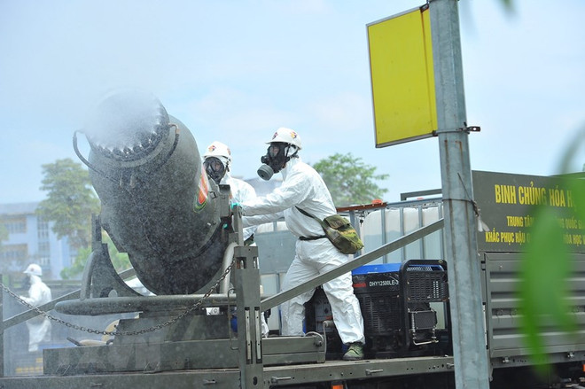 Désinfection de l'Hôpital central des maladies tropicales de Kim Chung à Hanoï ảnh 5 Désinfection de l'Hôpital central des maladies tropicales de Kim Chung à Hanoï ảnh 5