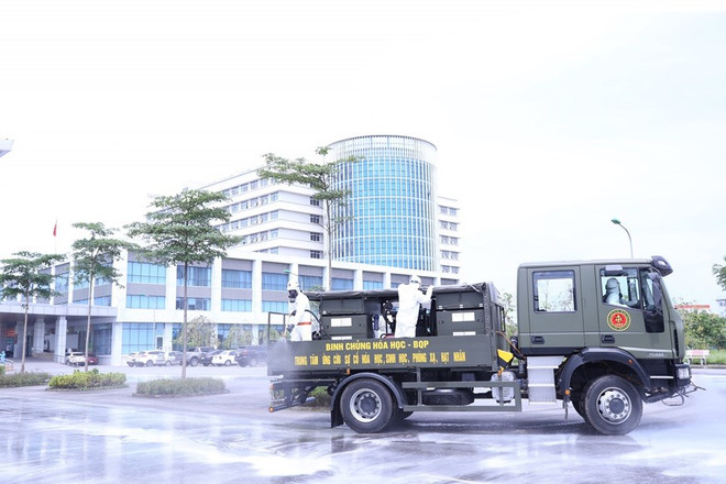 Désinfection de l'Hôpital central des maladies tropicales de Kim Chung à Hanoï ảnh 6 Désinfection de l'Hôpital central des maladies tropicales de Kim Chung à Hanoï ảnh 6