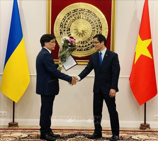 Nguyen Van Khanh nommé consul honoraire du Vietnam à Odessa (Ukraine) ảnh 1 Nguyen Van Khanh nommé consul honoraire du Vietnam à Odessa (Ukraine) ảnh 1