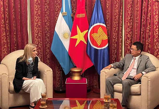 L’agence de presse argentine Télam souhaite renforcer la coopération avec son homologue VNA ảnh 1