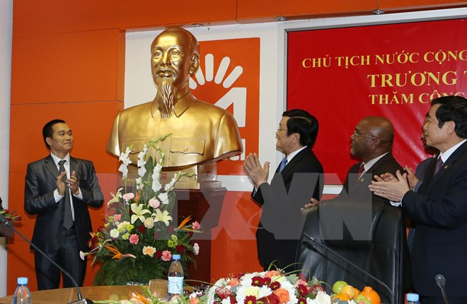 Des activités du président Truong Tan Sang au Mozambique ảnh 1 Des activités du président Truong Tan Sang au Mozambique ảnh 1