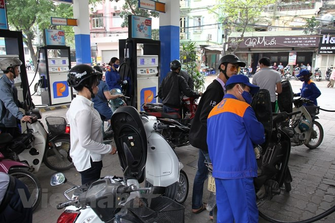 Carburants : les prix continuent à chuter ảnh 1 Carburants : les prix continuent à chuter ảnh 1