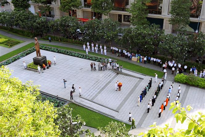 Ho Chi Minh-Ville commémore la naissance du Président Ho Chi Minh ảnh 1 Ho Chi Minh-Ville commémore la naissance du Président Ho Chi Minh ảnh 1