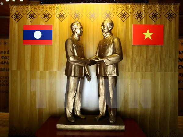 Message de félicitations au Laos à l’occasion de l’Année de solidarité et d’amitié Vietnam-Laos ảnh 1