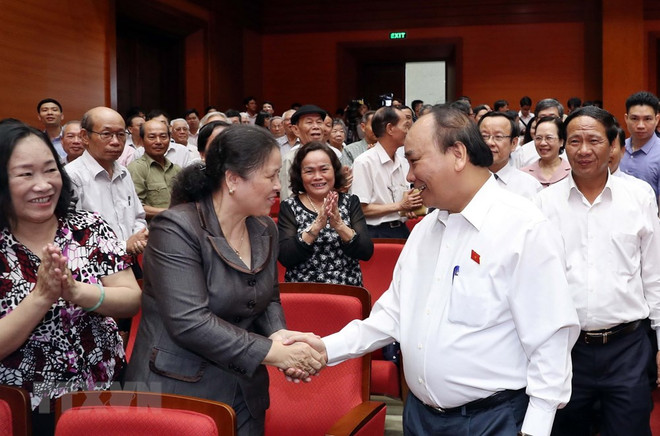 À Hai Phong, le PM souligne l’importance du 7e plénum du CC du Parti ảnh 2 À Hai Phong, le PM souligne l’importance du 7e plénum du CC du Parti ảnh 2