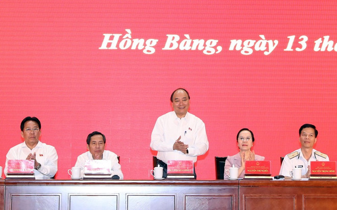 À Hai Phong, le PM souligne l’importance du 7e plénum du CC du Parti ảnh 1 À Hai Phong, le PM souligne l’importance du 7e plénum du CC du Parti ảnh 1