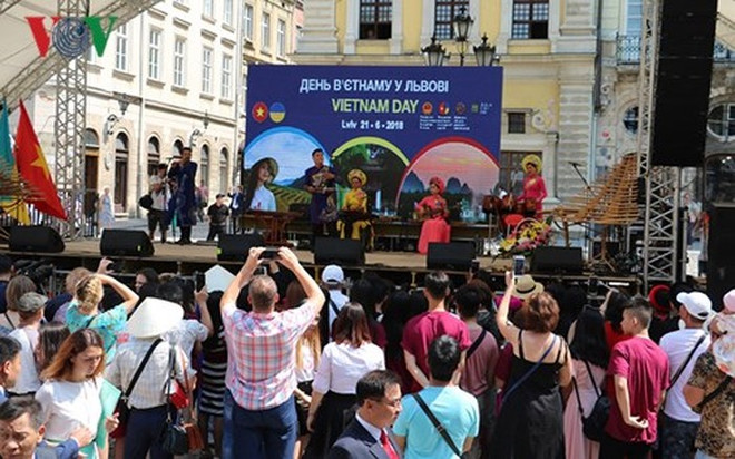 La Journée vietnamienne en Ukraine ảnh 1