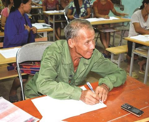 Quang Ninh : l'alphabétisation à Binh Liêu, un engagement pour l'avenir ảnh 1 Quang Ninh : l'alphabétisation à Binh Liêu, un engagement pour l'avenir ảnh 1
