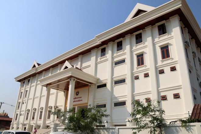 Le Vietnam remet le siège de la troupe artistique militaire au Laos ảnh 1 Le Vietnam remet le siège de la troupe artistique militaire au Laos ảnh 1