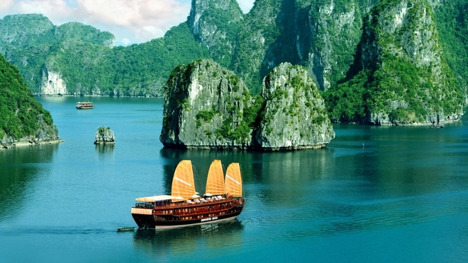 Quang Ninh accueille 30.000 touristes pour le Nouvel An 2016 ảnh 1 Quang Ninh accueille 30.000 touristes pour le Nouvel An 2016 ảnh 1