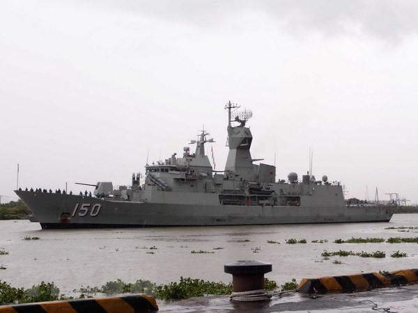 Trois navires de la Marine royale australienne en visite à Hô Chi Minh-Ville ảnh 1 Trois navires de la Marine royale australienne en visite à Hô Chi Minh-Ville ảnh 1