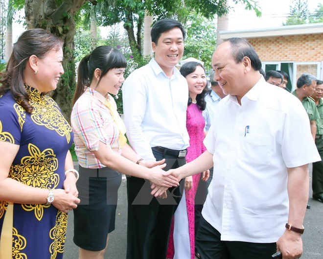 Le PM Nguyen Xuan Phuc se rend dans la province de Dak Lak ảnh 1 Le PM Nguyen Xuan Phuc se rend dans la province de Dak Lak ảnh 1