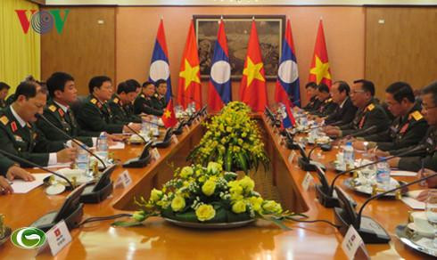Vietnam et Laos renforcent leur coopération dans la défense ảnh 1 Vietnam et Laos renforcent leur coopération dans la défense ảnh 1