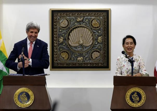 Le secrétaire d'Etat américain effectue une courte visite au Myanmar ảnh 1 Le secrétaire d'Etat américain effectue une courte visite au Myanmar ảnh 1