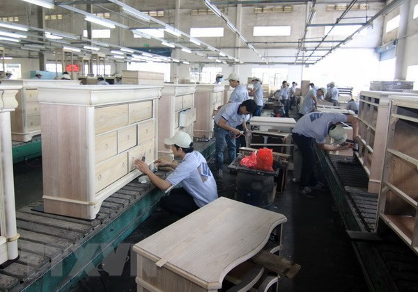 Plus de 400 entreprises vietnamiennes exportent du bois vers l’Europe ảnh 1 Plus de 400 entreprises vietnamiennes exportent du bois vers l’Europe ảnh 1