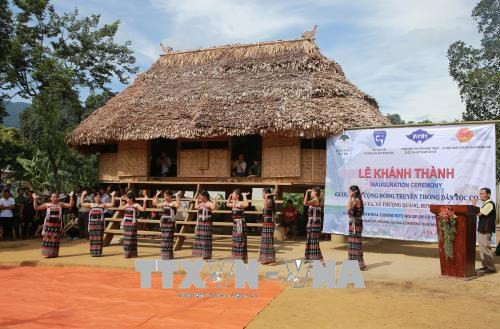 Thua Thien-Hue fait revivre l'architecture traditionnelle de l'ethnie Co Tu ảnh 1 Thua Thien-Hue fait revivre l'architecture traditionnelle de l'ethnie Co Tu ảnh 1