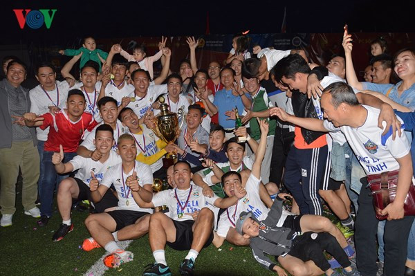 Clôture du tournoi de football des Vietnamiens en Russie ảnh 1 Clôture du tournoi de football des Vietnamiens en Russie ảnh 1