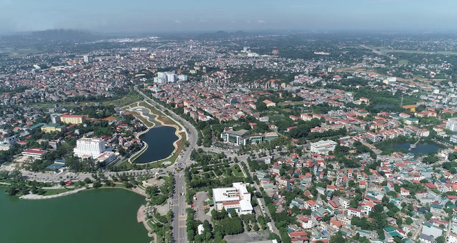 Faire de Viet Tri une ville festive axée autour du thème du retour aux racines de la nation ảnh 1 Faire de Viet Tri une ville festive axée autour du thème du retour aux racines de la nation ảnh 1