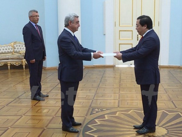 Le président arménien accorde de l’importance à la coopération avec le Vietnam ảnh 1 Le président arménien accorde de l’importance à la coopération avec le Vietnam ảnh 1