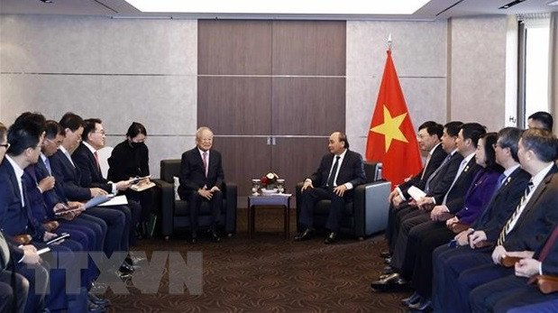 Le président vietnamien rencontre des dirigeants de grands groupes sud-coréens ảnh 1