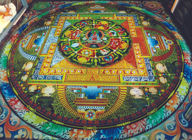 Un artisan qui donne naissance aux vitraux "made in Vietnam" ảnh 3 Un artisan qui donne naissance aux vitraux "made in Vietnam" ảnh 3